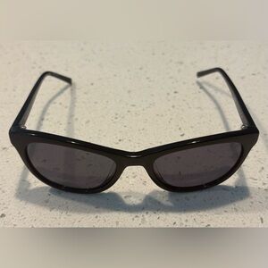 DKNY
DK502S SUNGLASSES